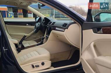 Седан Volkswagen Passat 2012 в Сумах