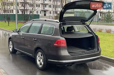 Универсал Volkswagen Passat 2012 в Днепре