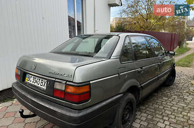 Седан Volkswagen Passat 1989 в Стрые