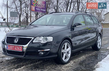 Универсал Volkswagen Passat 2007 в Староконстантинове