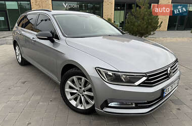 Универсал Volkswagen Passat 2018 в Хмельницком