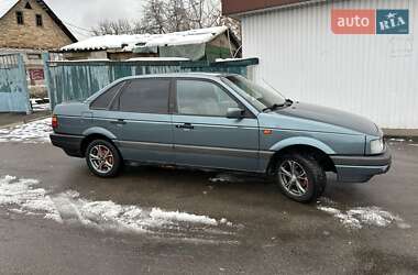 Седан Volkswagen Passat 1989 в Киеве