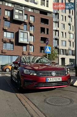 Седан Volkswagen Passat 2016 в Киеве