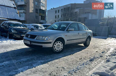 Седан Volkswagen Passat 1997 в Бердичеві