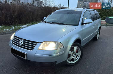 Універсал Volkswagen Passat 2004 в Дрогобичі