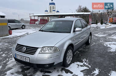 Седан Volkswagen Passat 2003 в Черновцах