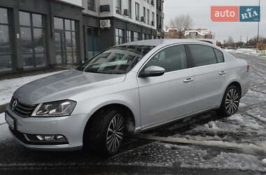 Седан Volkswagen Passat 2013 в Чернигове