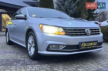 Седан Volkswagen Passat 2015 в Львові