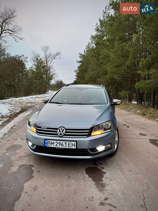 Універсал Volkswagen Passat 2011 в Конотопі