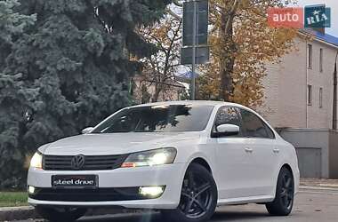 Седан Volkswagen Passat 2013 в Николаеве