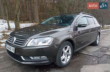 Универсал Volkswagen Passat 2012 в Киеве