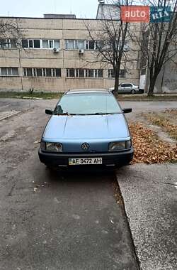 Седан Volkswagen Passat 1992 в Кривом Роге