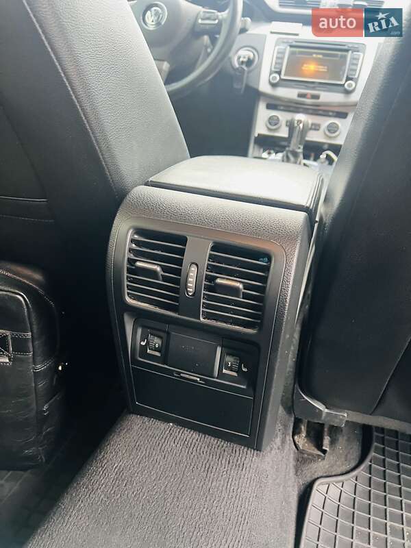 Седан Volkswagen Passat 2014 в Одесі