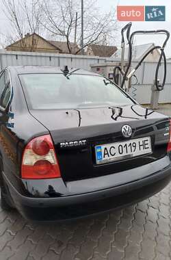 Седан Volkswagen Passat 2001 в Луцьку