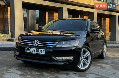 Седан Volkswagen Passat 2013 в Львове