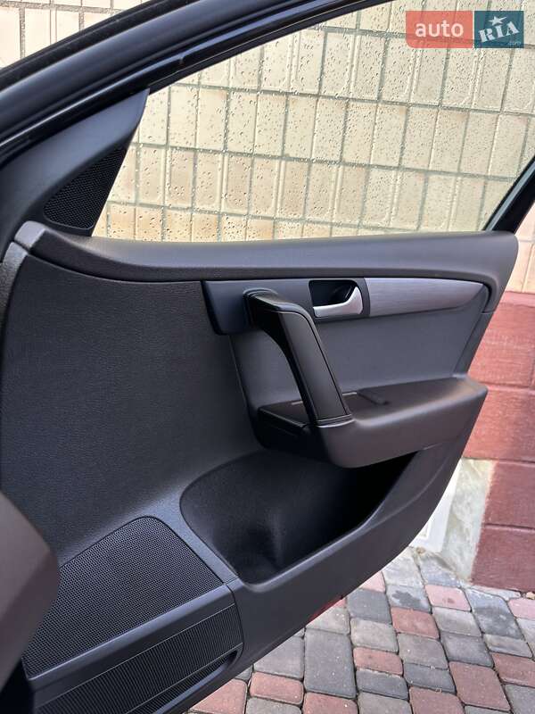 Універсал Volkswagen Passat 2012 в Чорткові