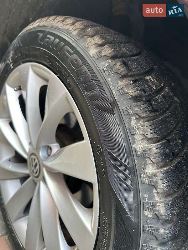 Універсал Volkswagen Passat 2012 в Чорткові