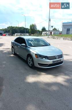 Седан Volkswagen Passat 2013 в Кролевці