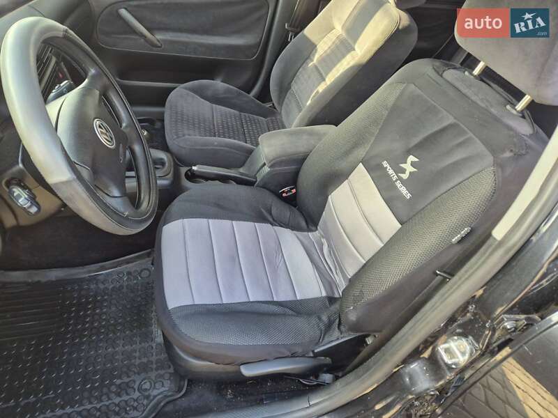 Універсал Volkswagen Passat 2002 в Старокостянтинові