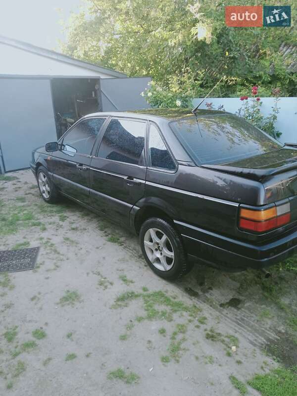 Volkswagen Passat 1992