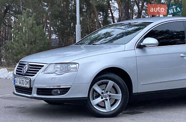 Седан Volkswagen Passat 2010 в Киеве