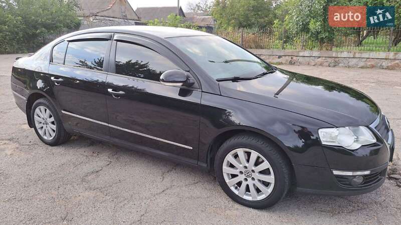 Седан Volkswagen Passat 2007 в Днепре