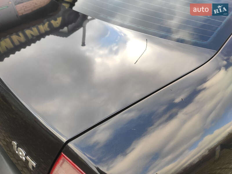 Седан Volkswagen Passat 2003 в Шептицькому