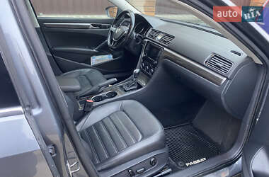 Седан Volkswagen Passat 2017 в 