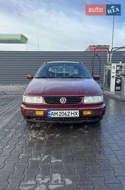 Универсал Volkswagen Passat 1994 в Житомире