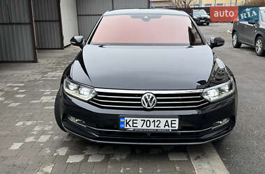 Седан Volkswagen Passat 2019 в Харькове