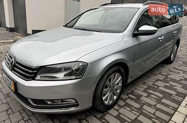 Универсал Volkswagen Passat 2013 в Черновцах