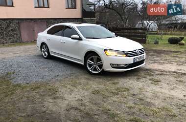 Седан Volkswagen Passat 2012 в Львове