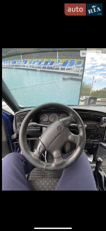 Седан Volkswagen Passat 1996 в Львові