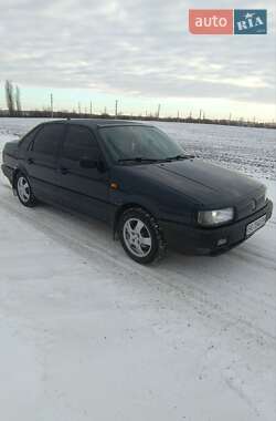 Седан Volkswagen Passat 1993 в Ланівці