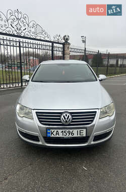 Седан Volkswagen Passat 2005 в Макарове