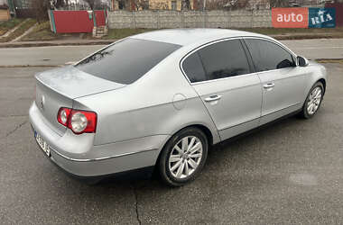 Седан Volkswagen Passat 2005 в Макарове