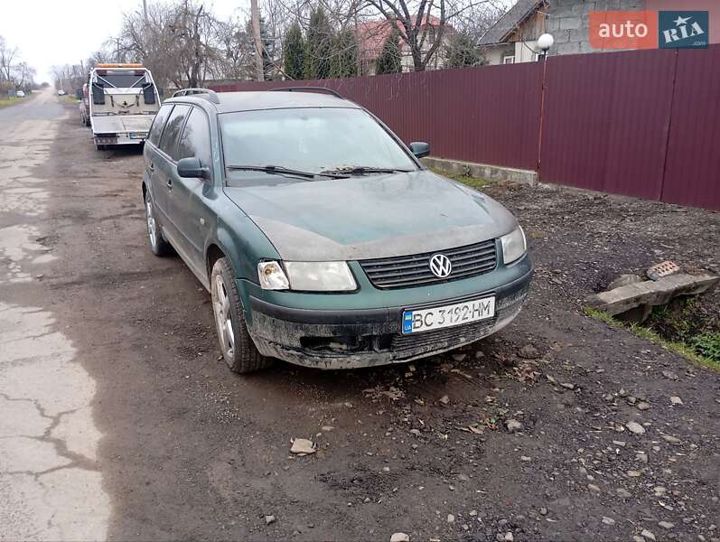 Універсал Volkswagen Passat 1998 в Рудки