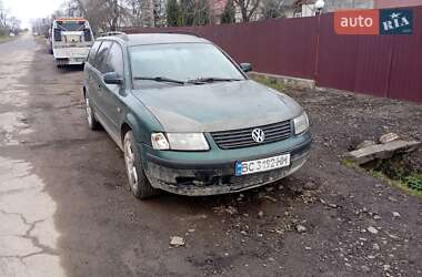 Універсал Volkswagen Passat 1998 в Рудки