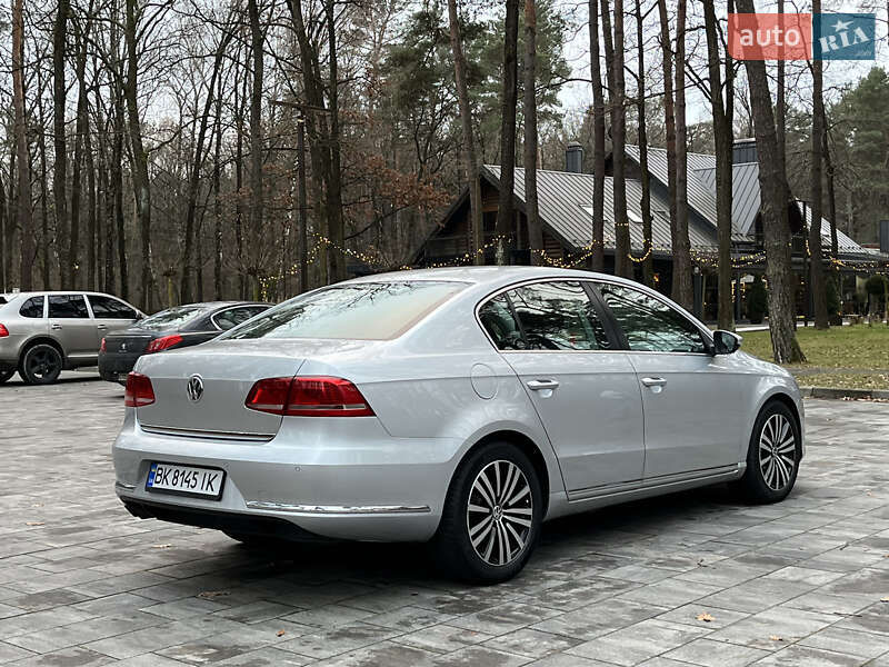 Седан Volkswagen Passat 2012 в Луцке фото 5 Седан Volkswagen Passat 2012 в Луцке