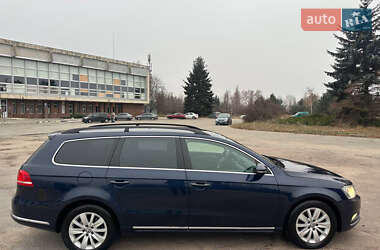 Универсал Volkswagen Passat 2012 в Киеве