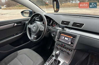 Универсал Volkswagen Passat 2012 в Киеве