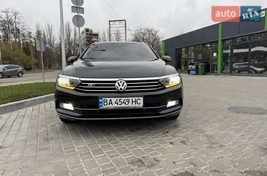 Универсал Volkswagen Passat 2017 в Кропивницком