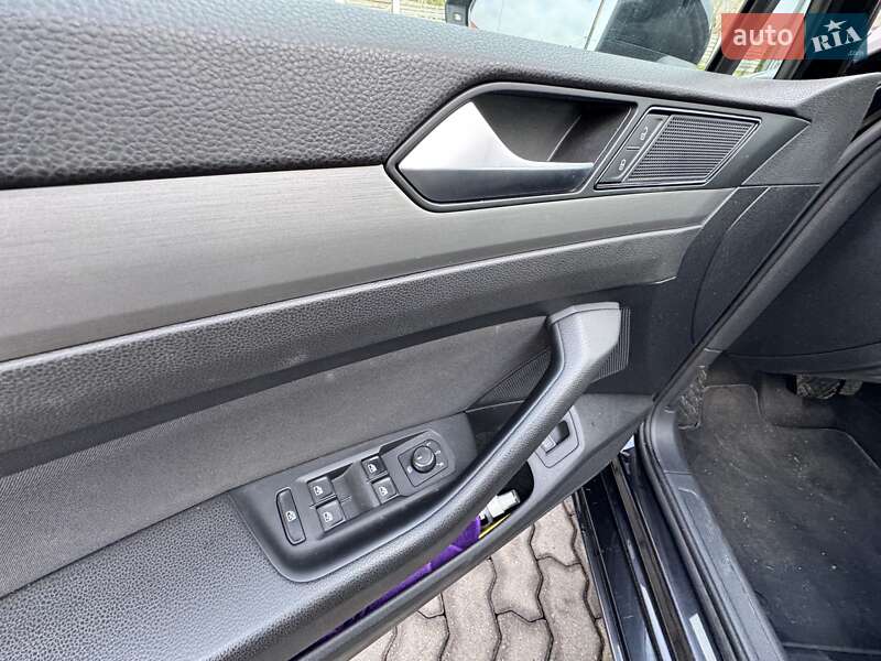 Универсал Volkswagen Passat 2019 в Иршаве