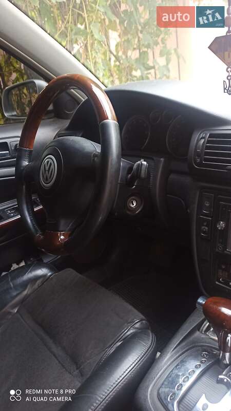 Седан Volkswagen Passat 2004 в Вінниці