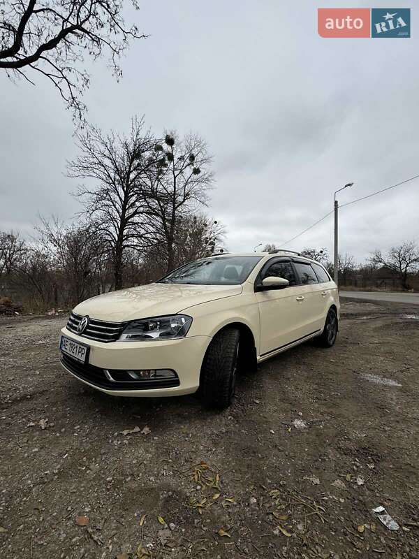 Volkswagen Passat 2011