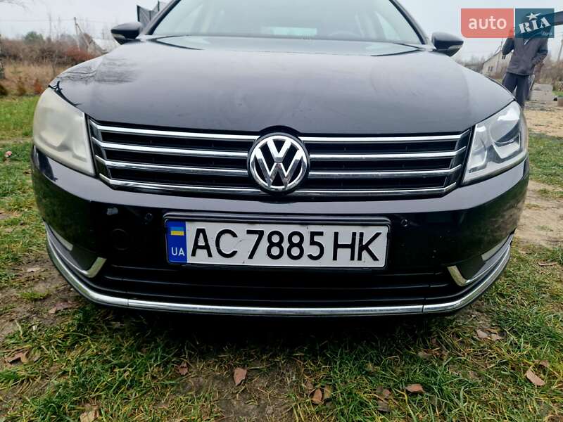 Универсал Volkswagen Passat 2012 в Старой Выжевке