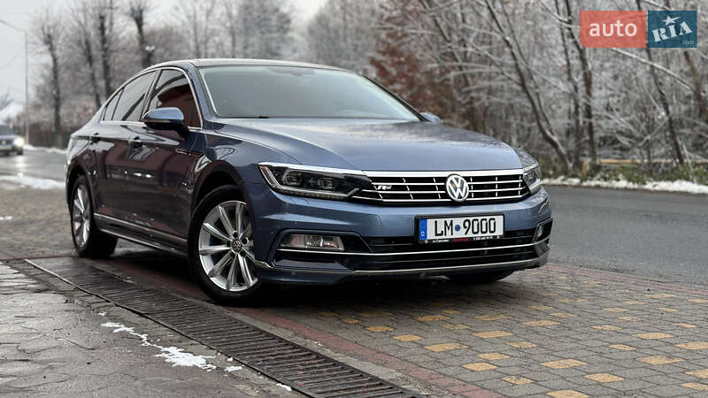 Седан Volkswagen Passat 2015 в Сваляве