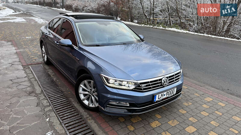 Седан Volkswagen Passat 2015 в Сваляве
