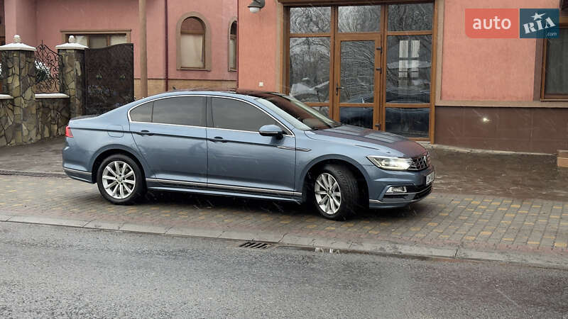 Седан Volkswagen Passat 2015 в Сваляве