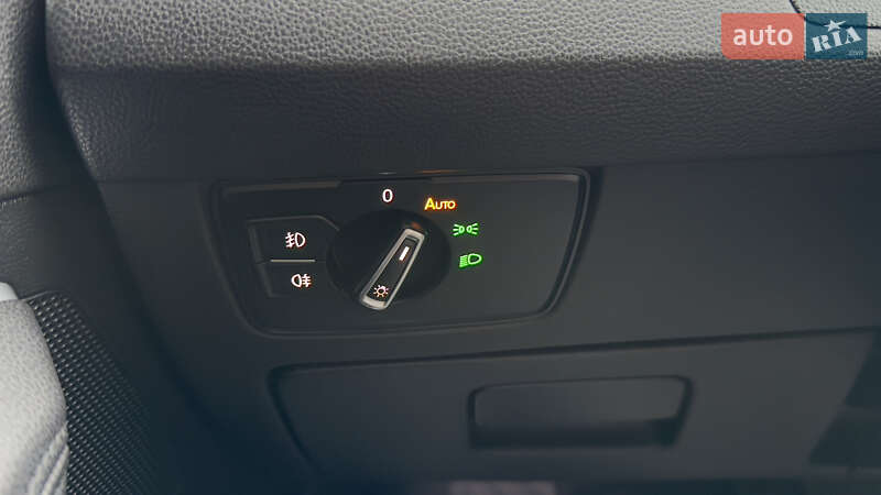 Седан Volkswagen Passat 2015 в Сваляве